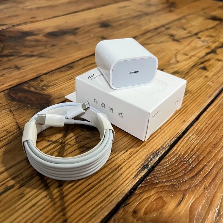 Seoul To Yangon - Accessories Facebook ad: iOs Charger Set Special Promotion