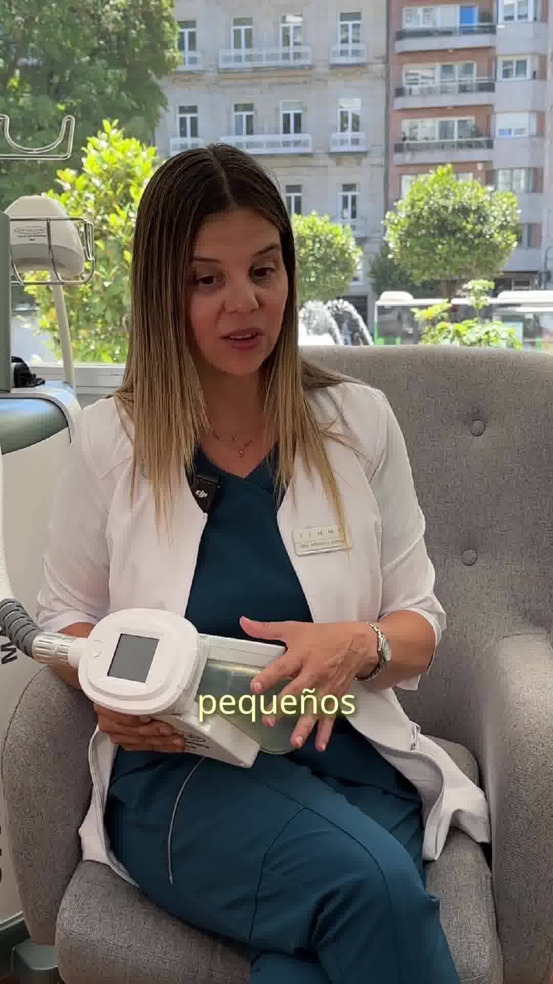 Clínica FEMME Facebook ad: Dile adiós a la grasa localizada sin quirófano ni cicatrices