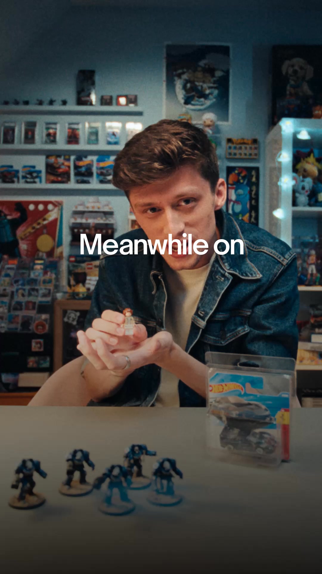 eBay.co.uk Facebook ad: Watch live. Shop live.