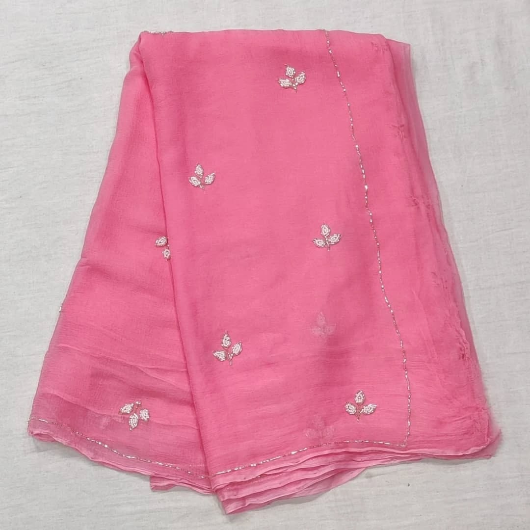 gd_fashion_jaipur Facebook ad: Cash on delivery available