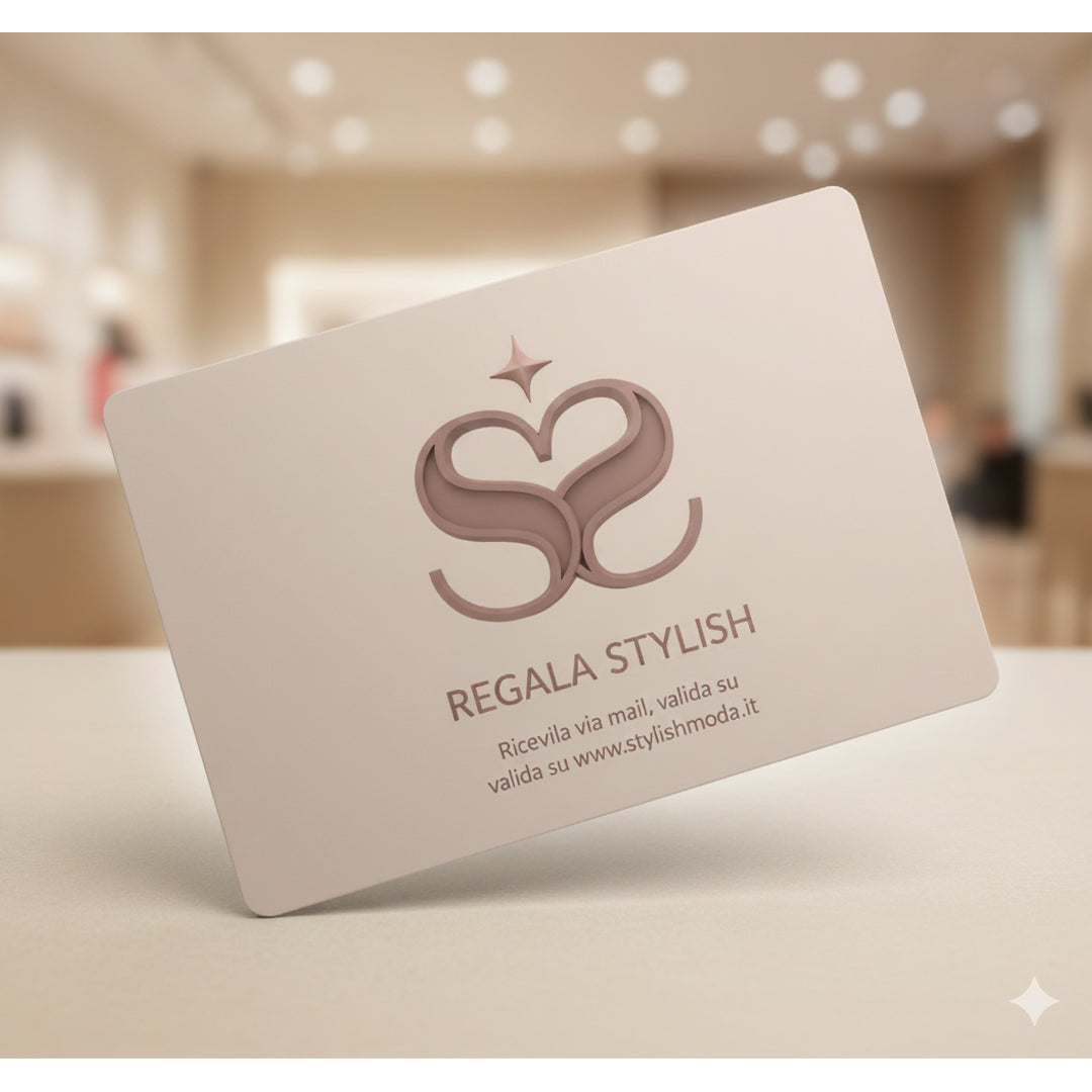 Stylish Donna Facebook ad: Nuovi Arrivi ONLINE ogni settimana!