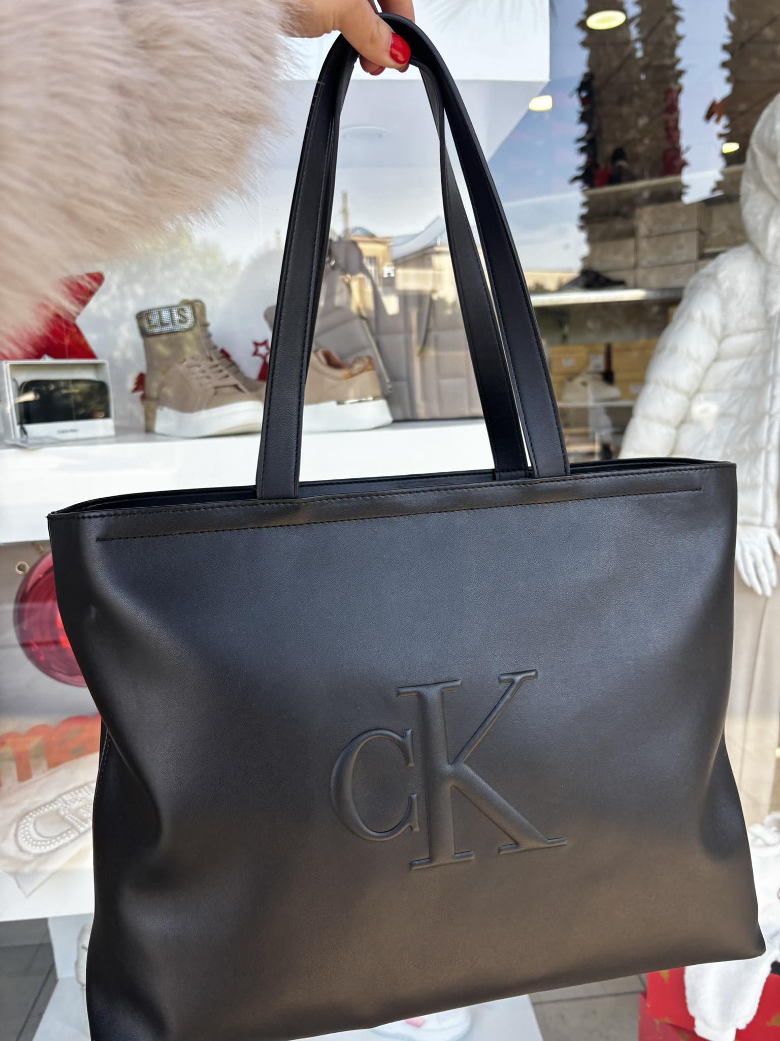 Di Leo Calzature & Accessori Facebook ad