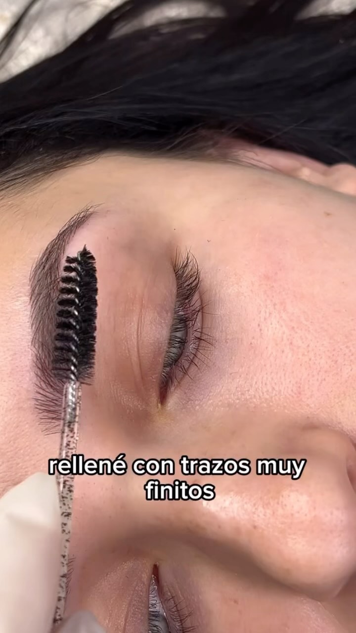 Pestanasfloolash Facebook ad: ¿Te gustaría un micróblading mucho mas natural acorde…