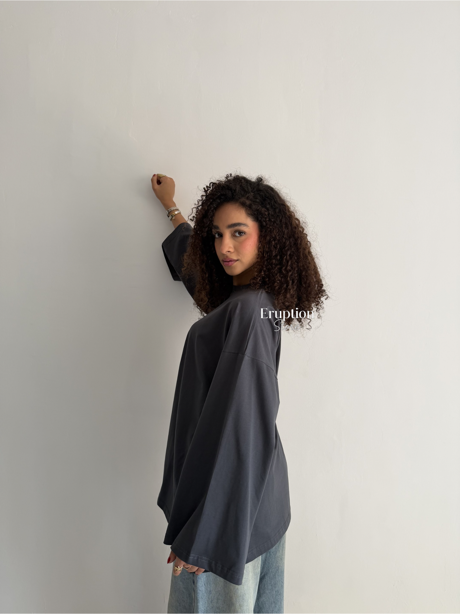 Eruption Store Facebook ad: T-shirt Oversize