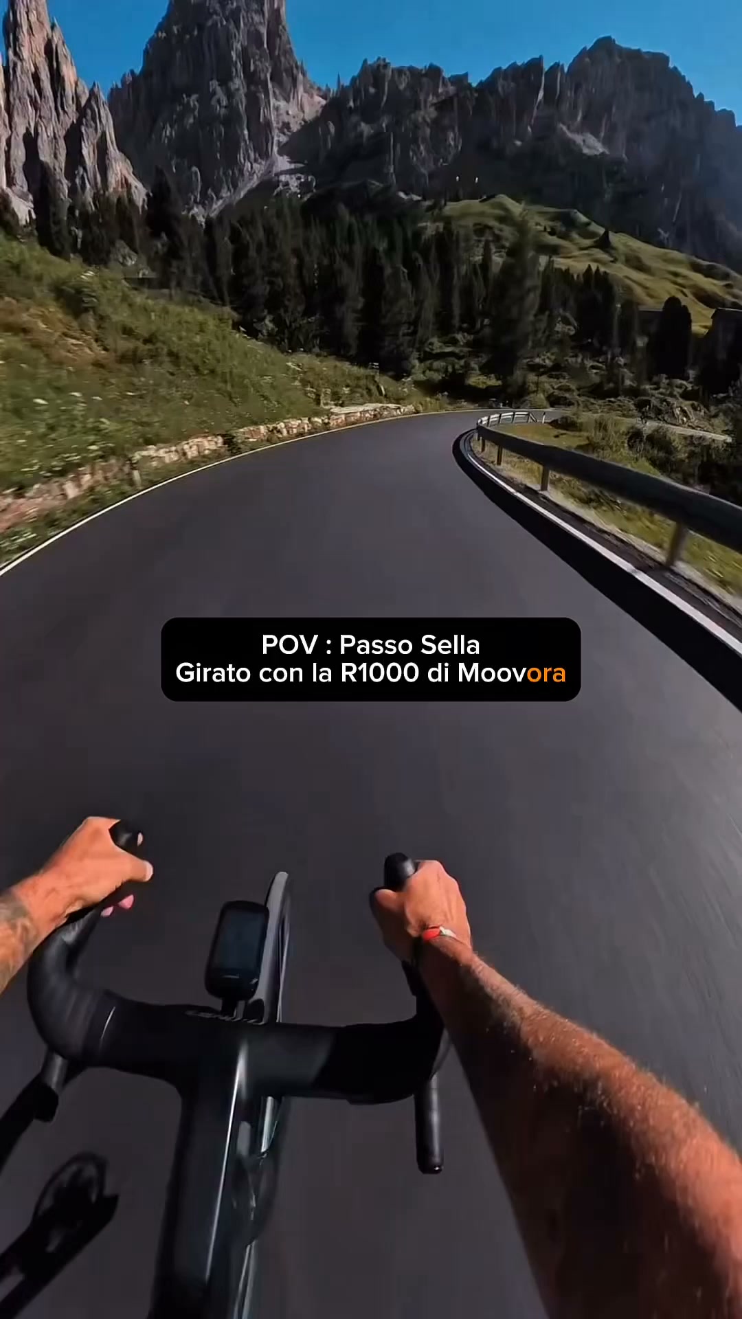 Moovora Italia Facebook ad: Divertiti. Moovora si occuperà del resto.