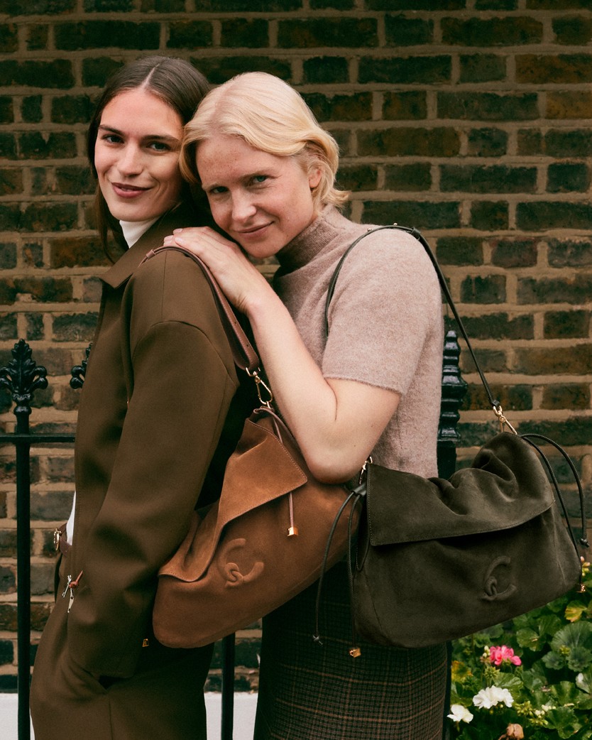 Coccinelle Thailand Facebook ad: Italian leather handbags and accessories brand