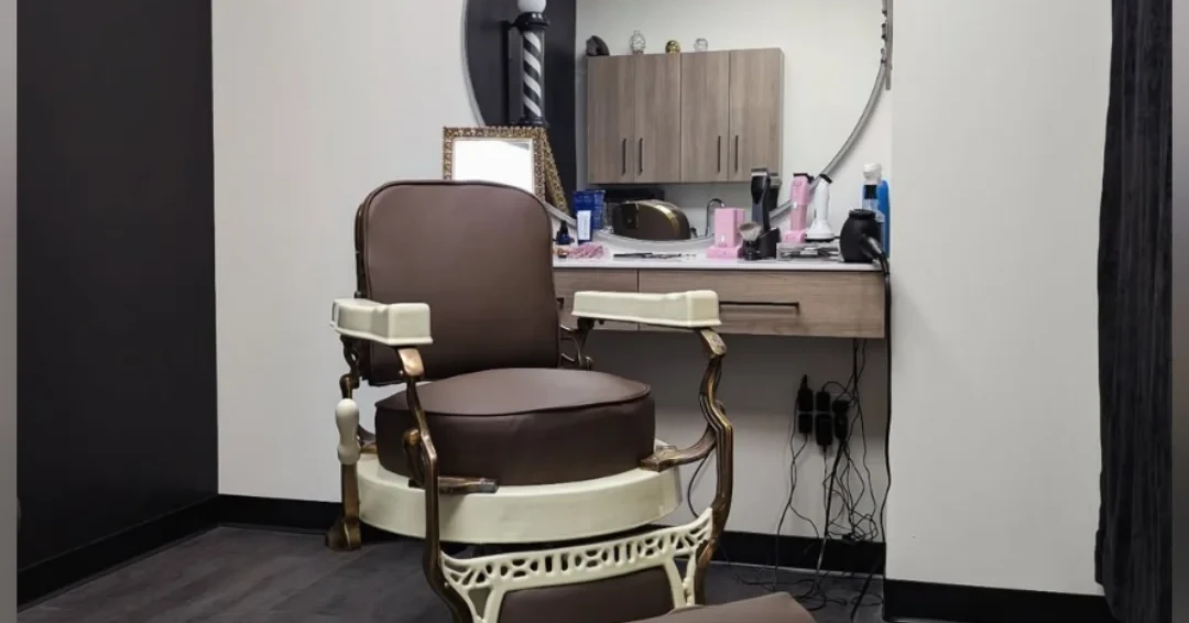 Skullpture Barber Tiffany Facebook ad: Tiffany of Skullpture Barbershop is now serving Chicago…