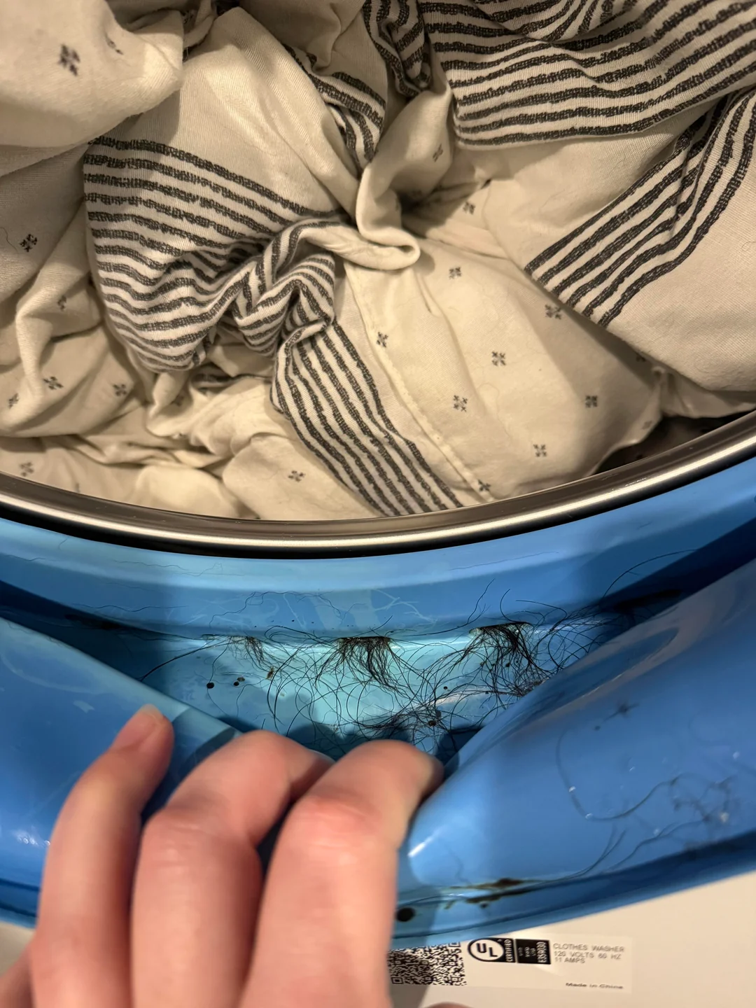 Dog Parent Confessions Facebook ad: Read this if you have dog hair on laundry day