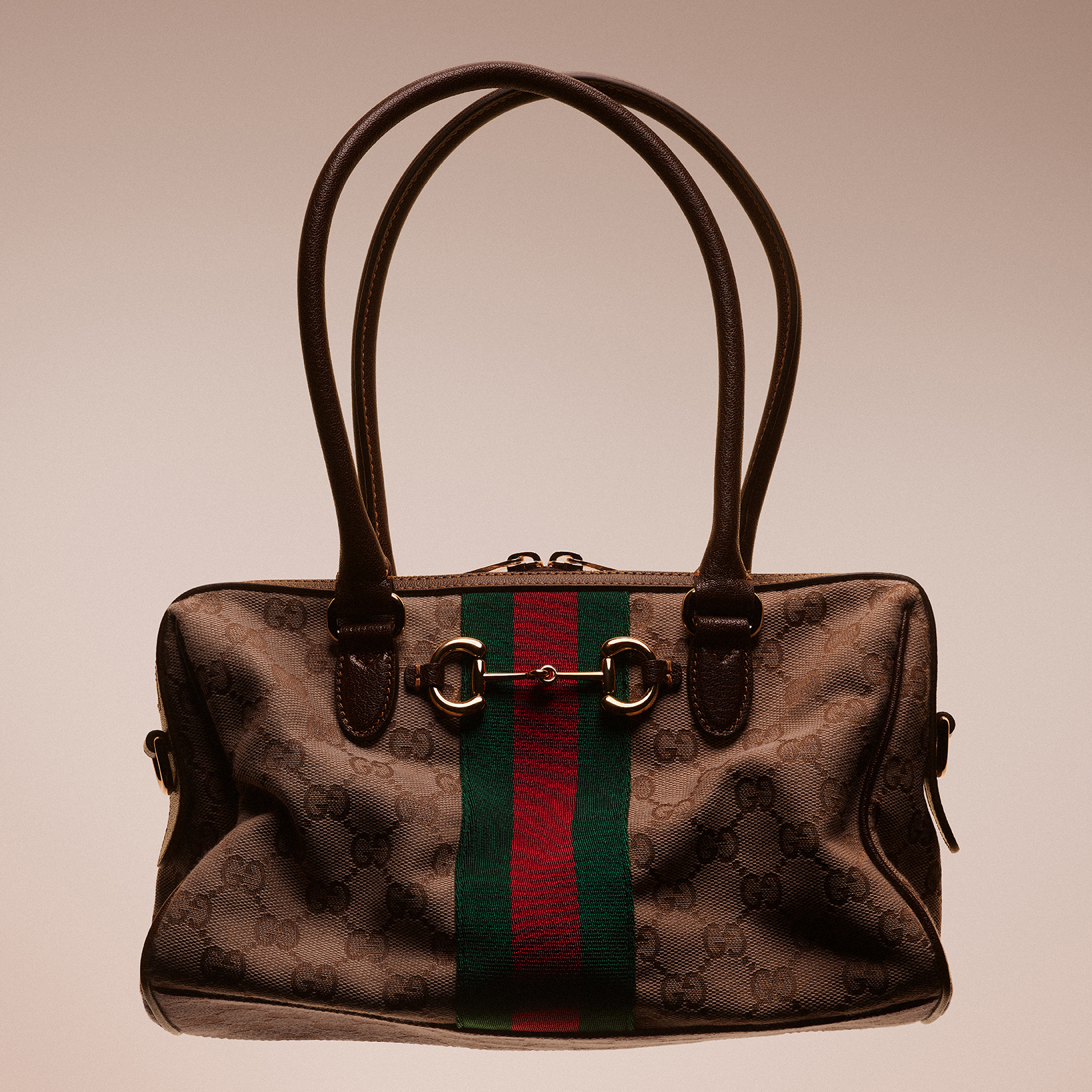 Gucci Facebook ad