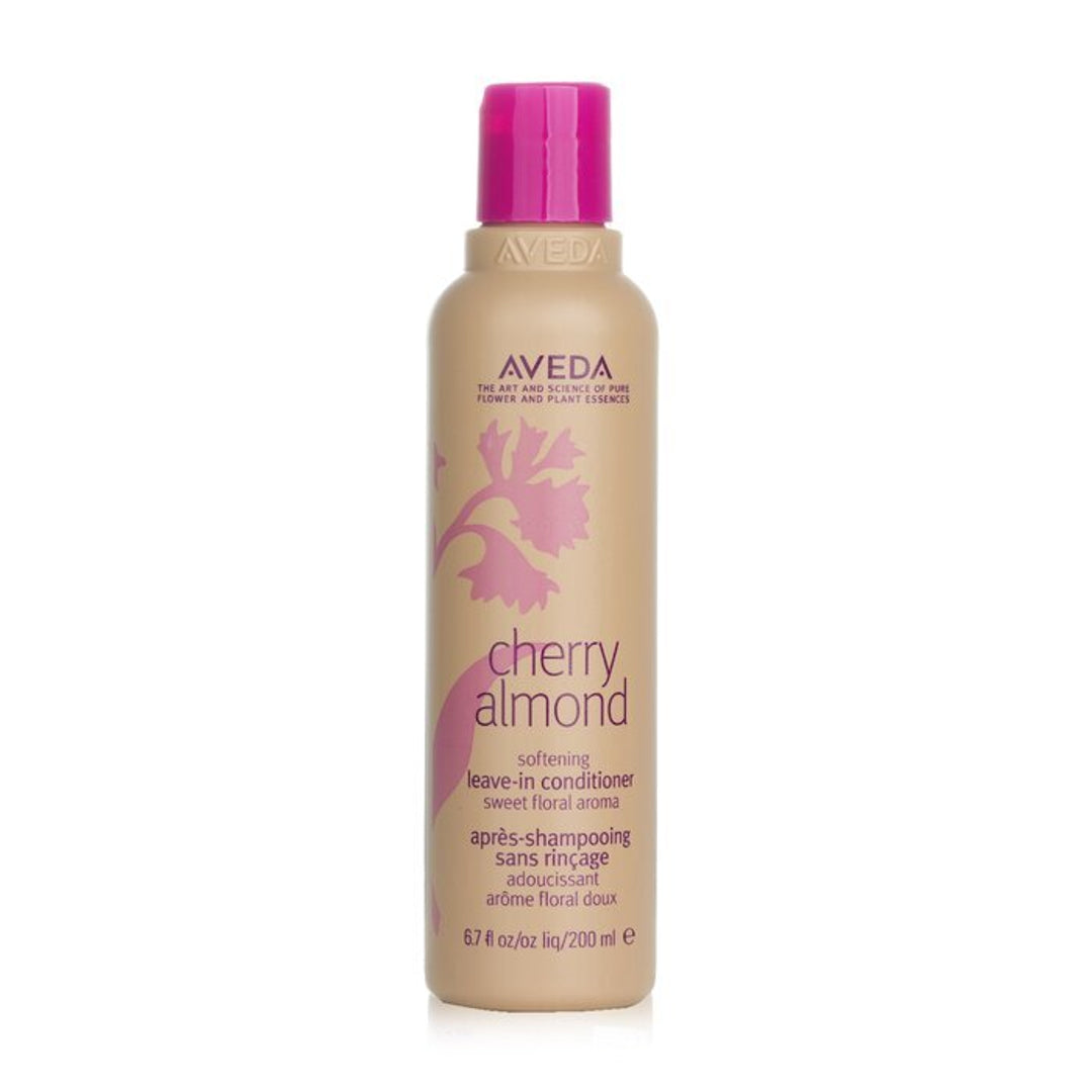 Europa Cosmetica International Facebook ad: Luxury Cosmetics at Great Prices.