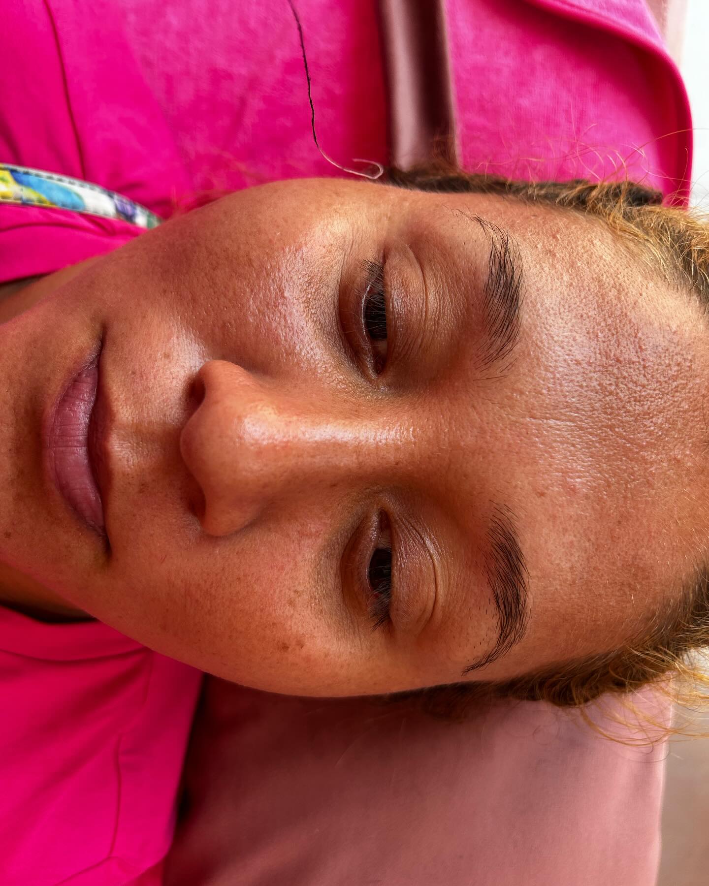 Microblading Melisa Estrada Facebook ad: Híbridas
