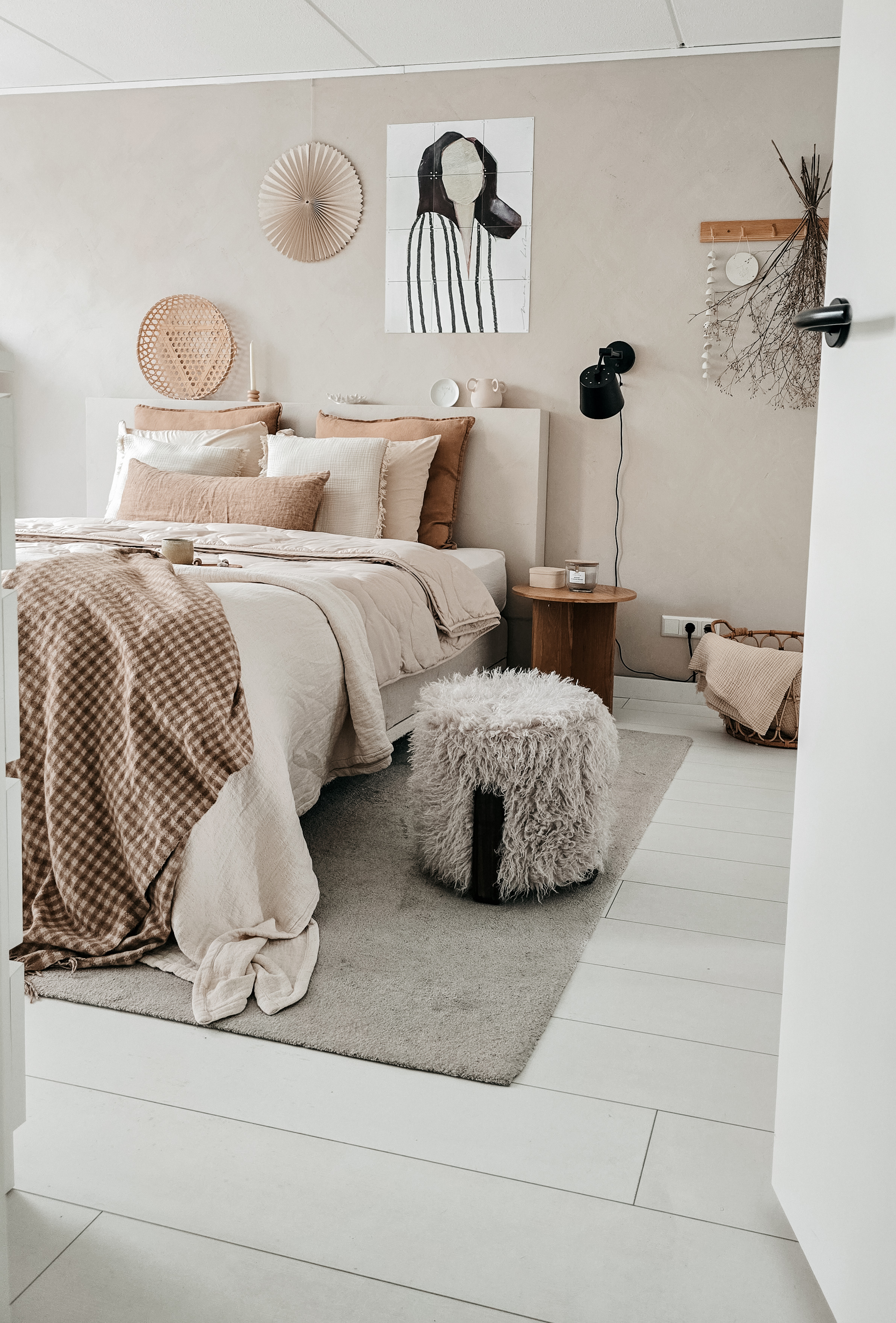 HappyBed Facebook ad