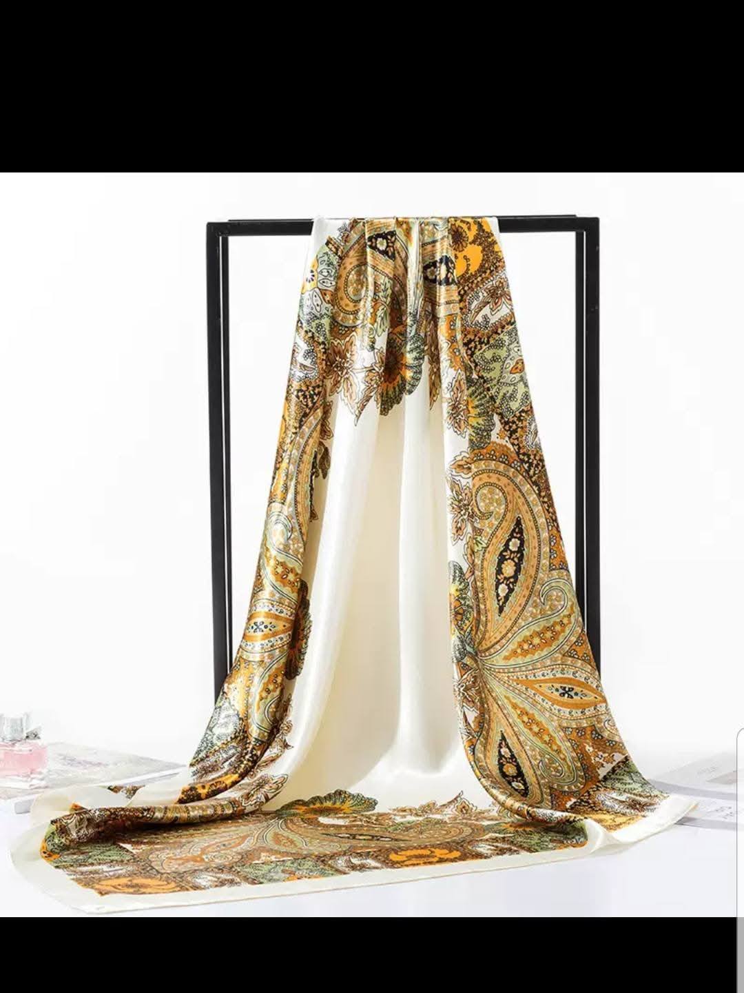Mon foulard Facebook ad: FOULARDS DISPONIBLES