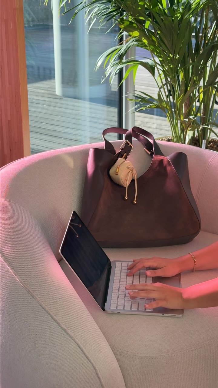 Furla Facebook ad: Need a back-to-work bag?