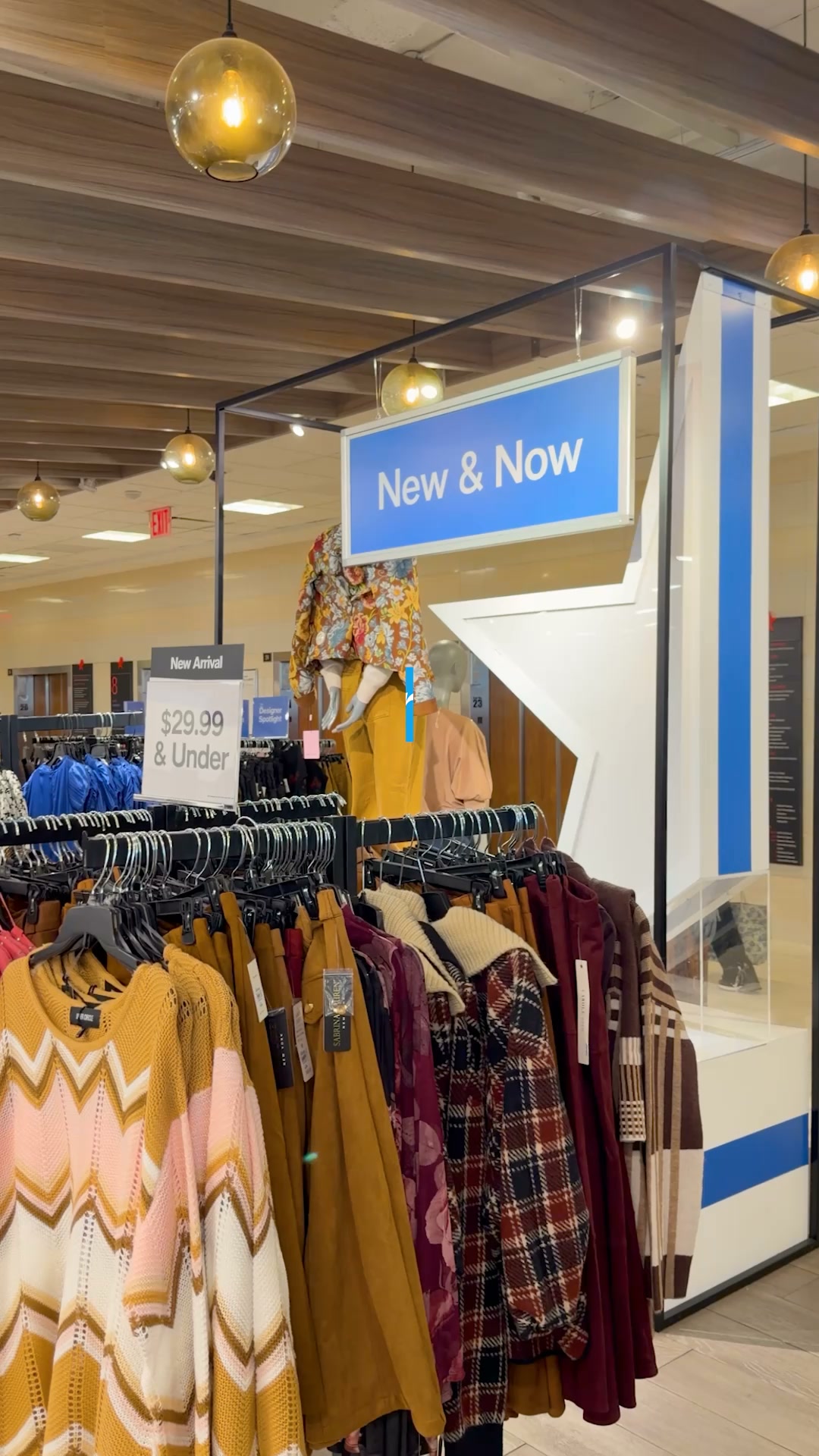 Macy's Facebook ad: It’s all about the thrill of the hunt…