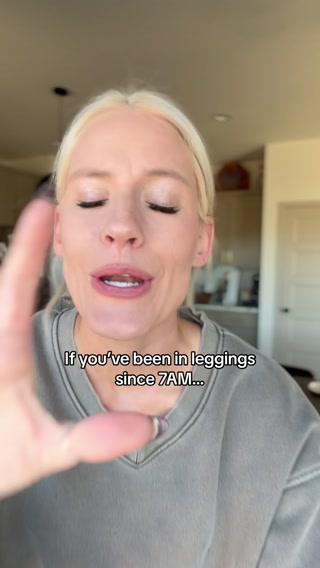 Love Wellness Facebook ad: FDA-Cleared Vaginal Cleansing Spray