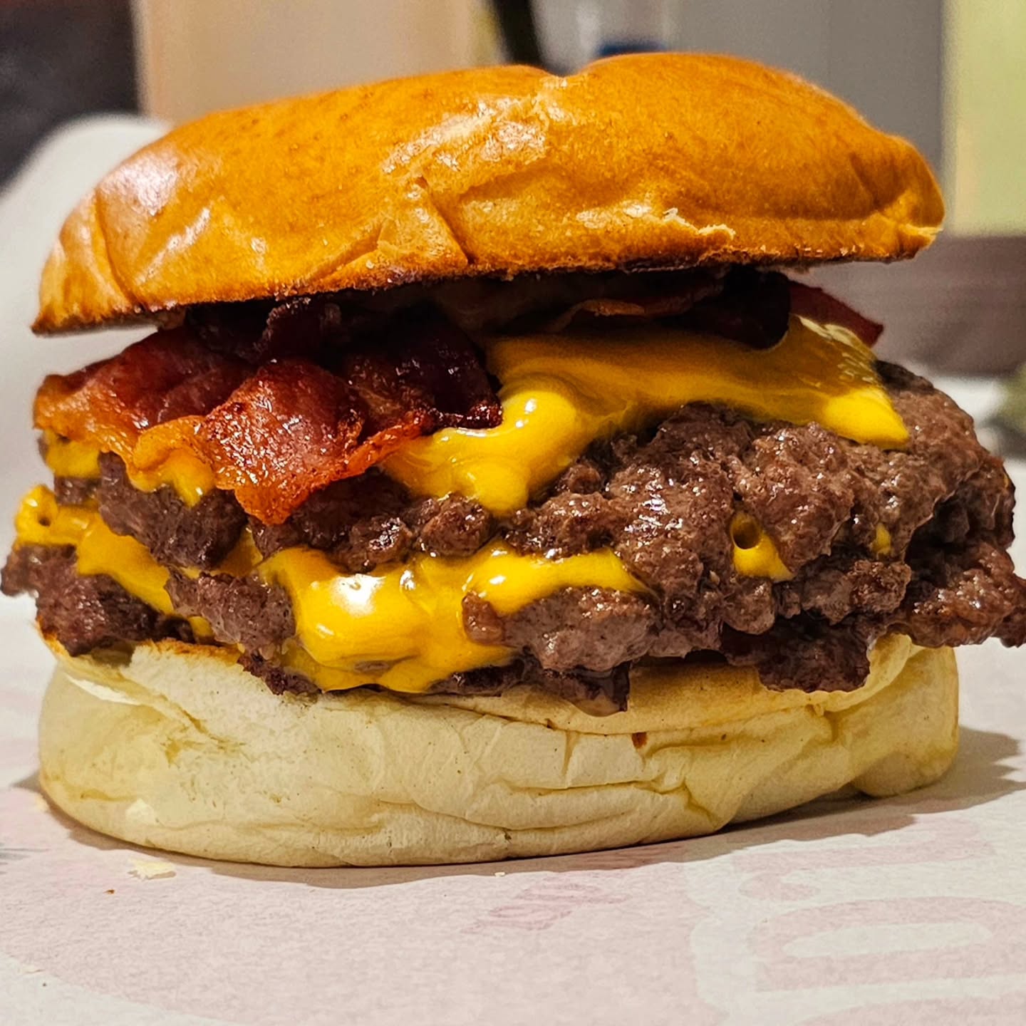 Myths's Burger & Chickens Facebook ad