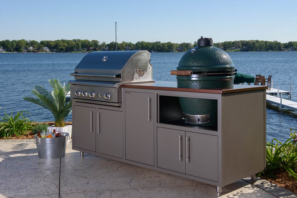 Pinecraft Barbecue LLC. Facebook ad: Dine Outdoors With Family