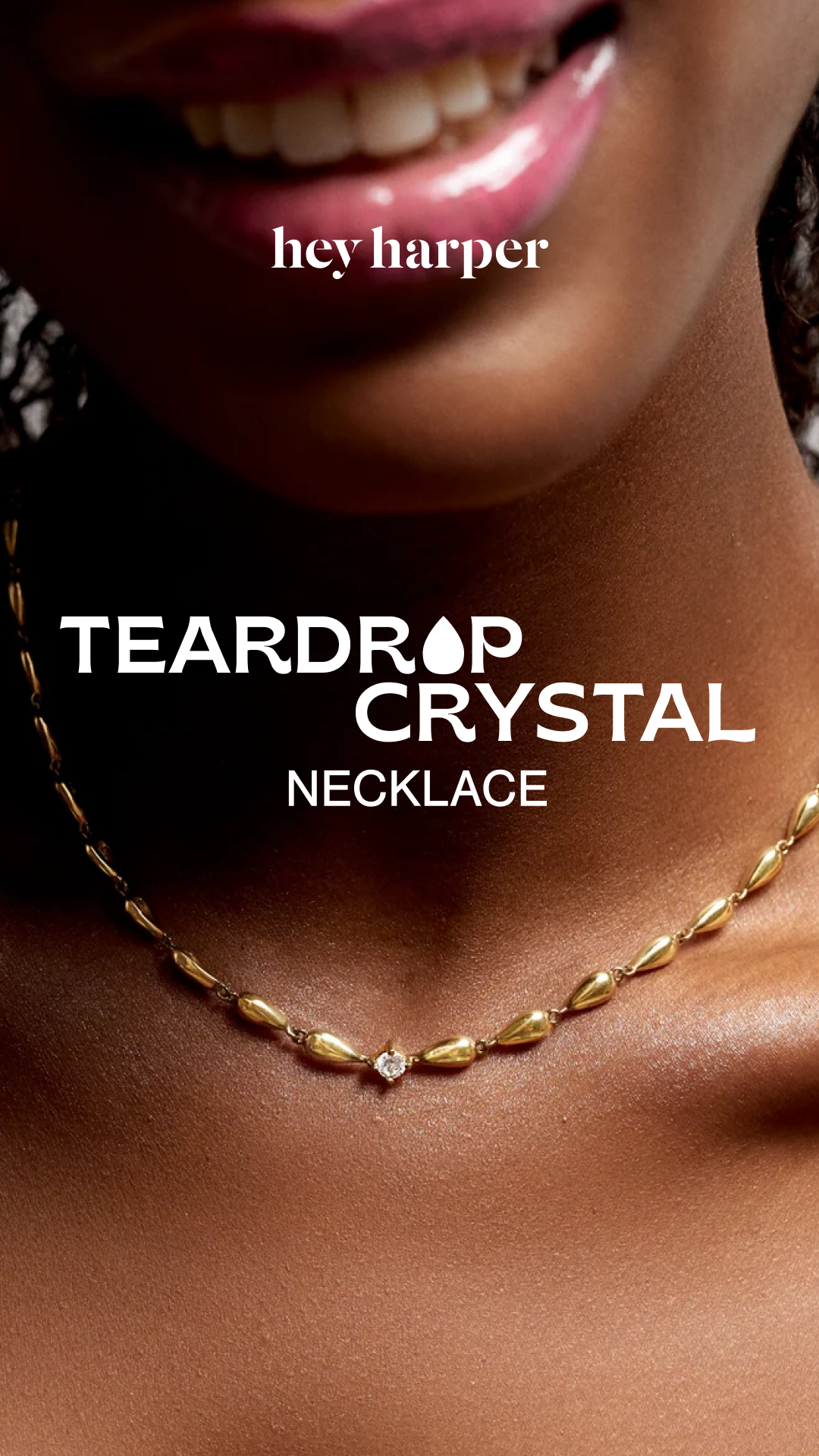 Hey Harper Facebook ad: Take your favourite necklace everywhere.