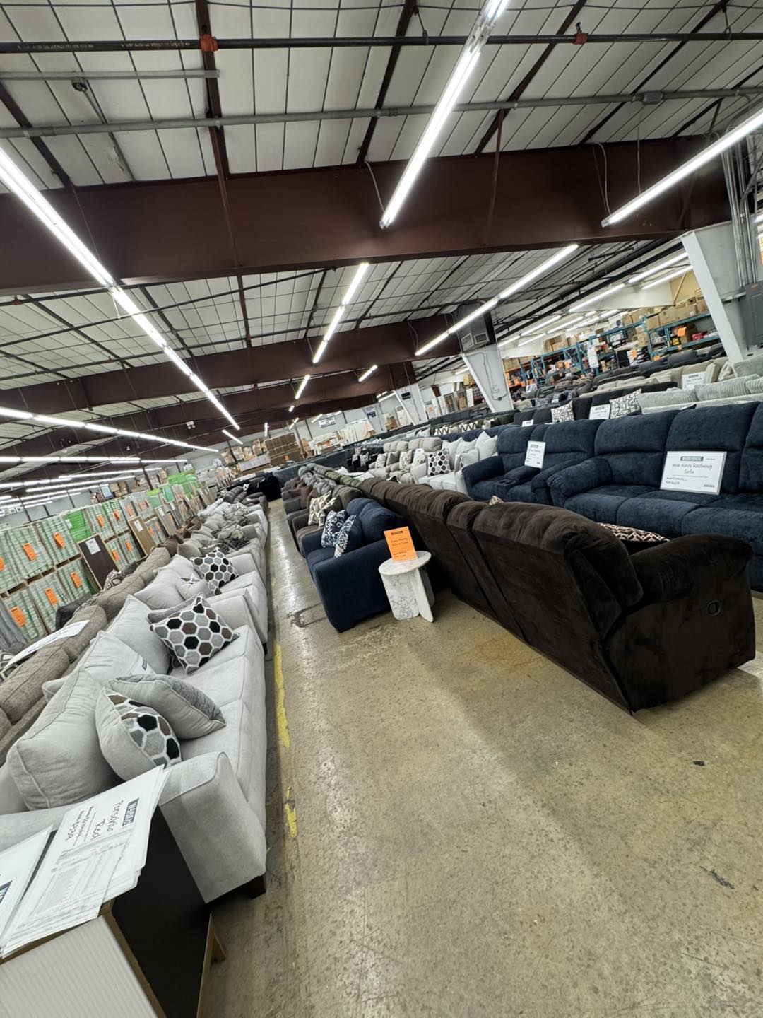 Quincy Warehouse Bargains Facebook ad