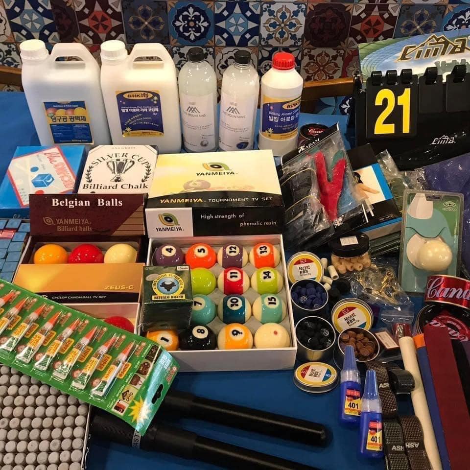 Bilards Shop Facebook ad: 𝐒𝐈Ê𝐔 𝐒𝐀𝐋𝐄! 𝐏𝐇Ụ 𝐊𝐈Ệ𝐍 𝐁À𝐍 𝐁𝐈-𝐀 𝐆𝐈Á 𝐆Ố𝐂…