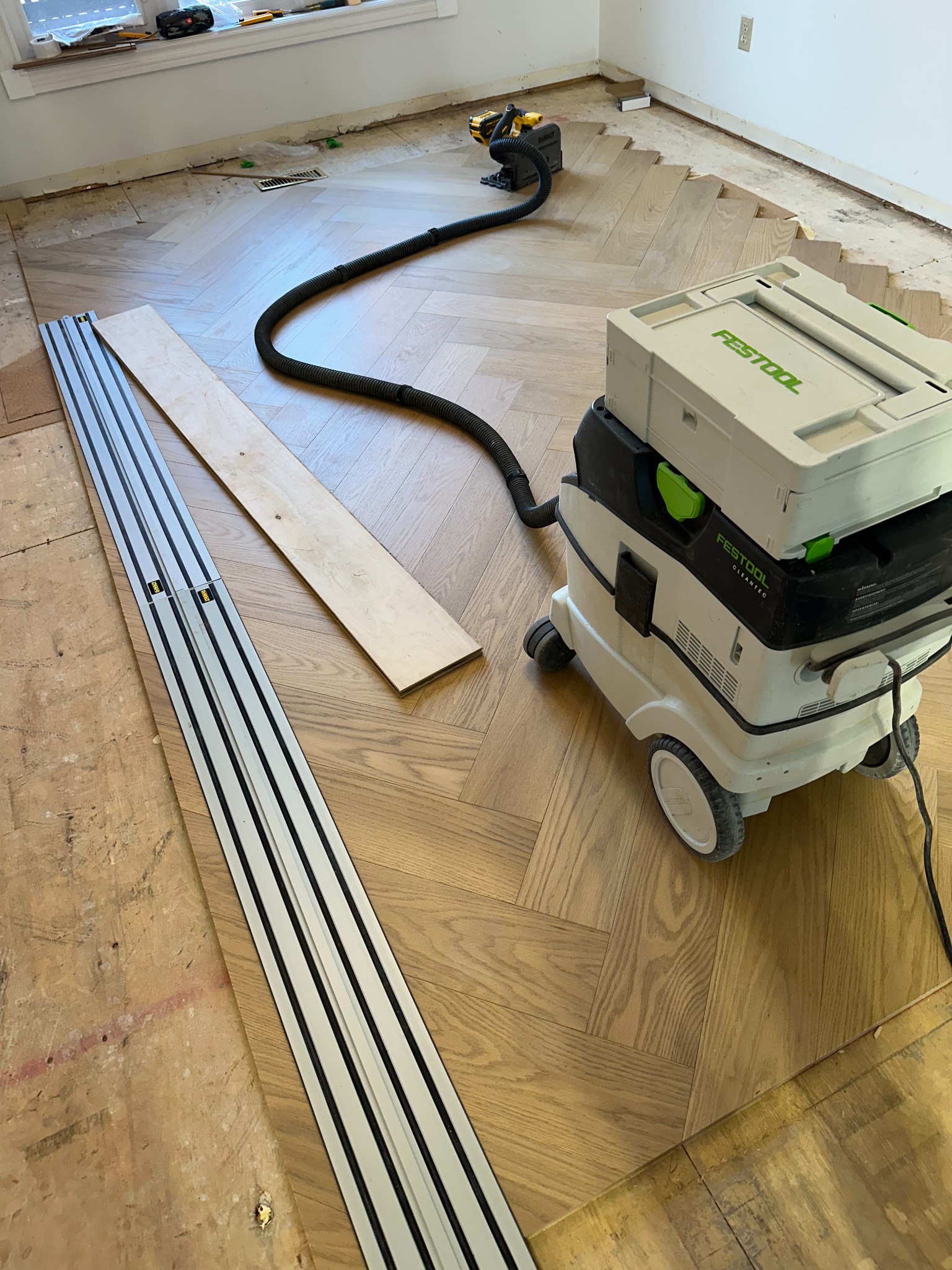Hardwood and Tile Facebook ad