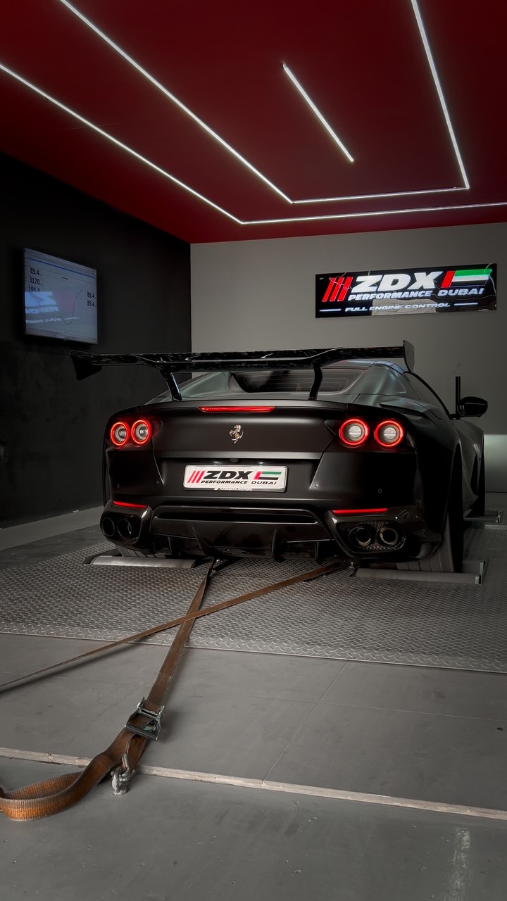 ZDX Dubai Facebook ad: Ferrari 812 Superfast on the dyno.