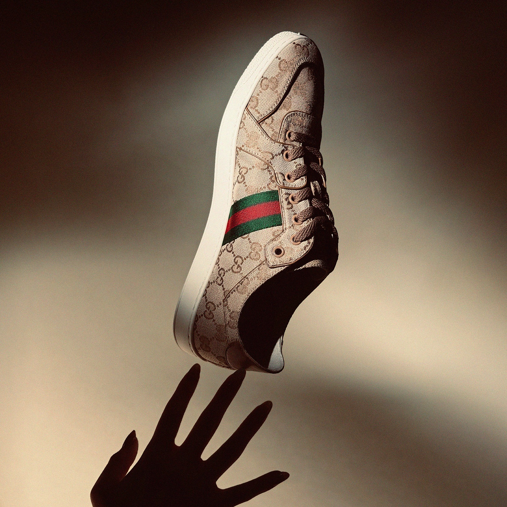 Gucci Facebook ad