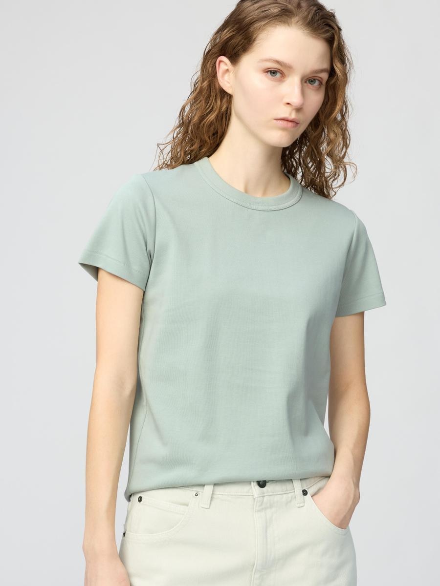 UNIQLO USA Facebook ad