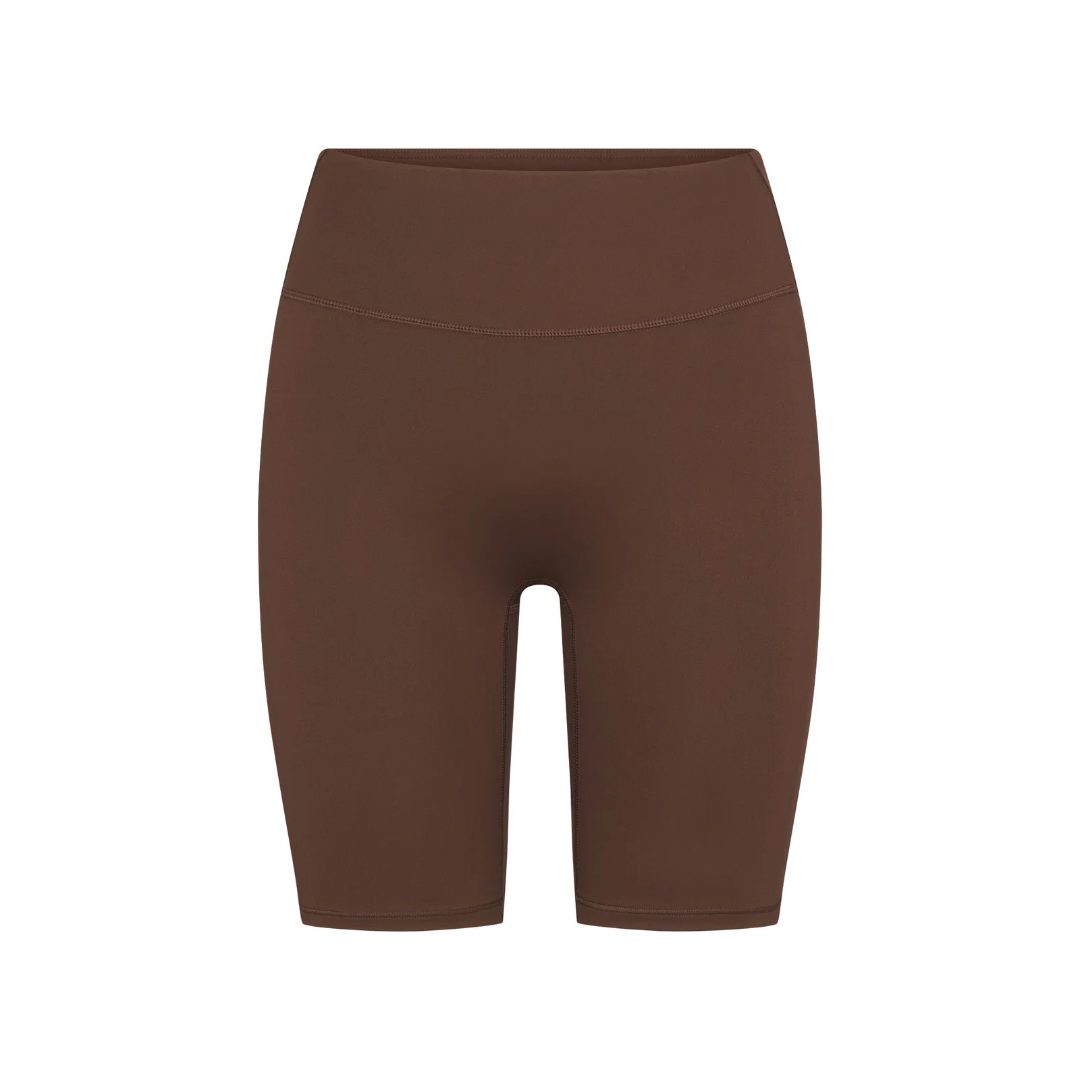 SKIMS Facebook ad: Designed to sculpt, engineered to perform.