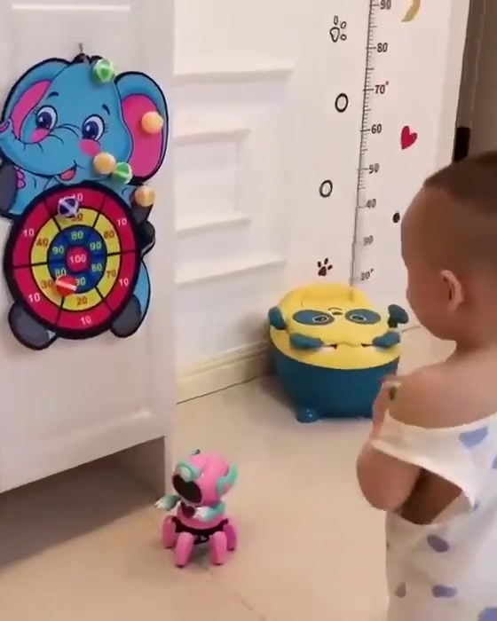 Tiny Dreams UK Facebook ad: #1 Dart Game