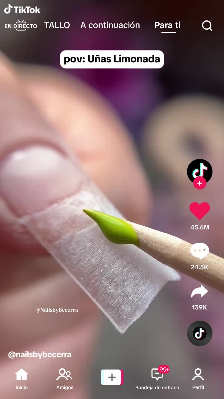TikTok- Global Facebook ad: Torneo en vivo en TikTok
