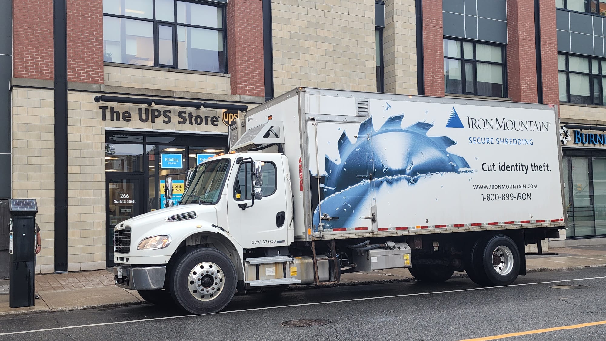 The UPS Store #152 Facebook ad: 50% OFF DOCUMENT SHREDDING