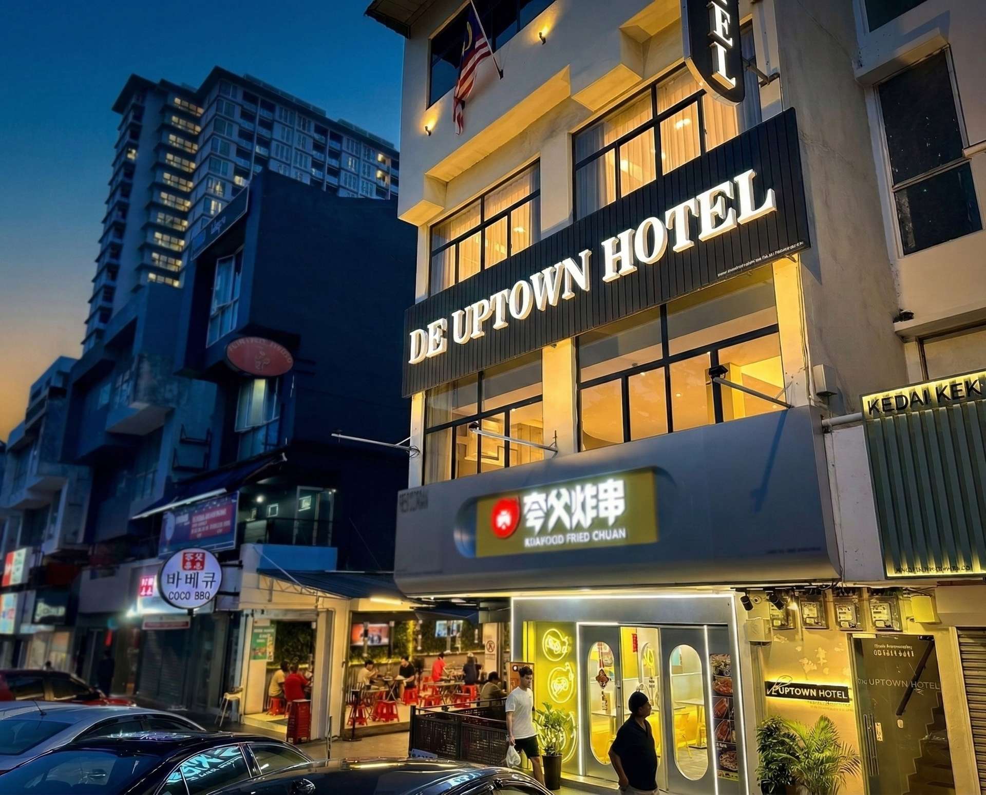 Traveloka Vietnam Facebook ad: Vi vu Malaysia giá hời đến 50% cùng…