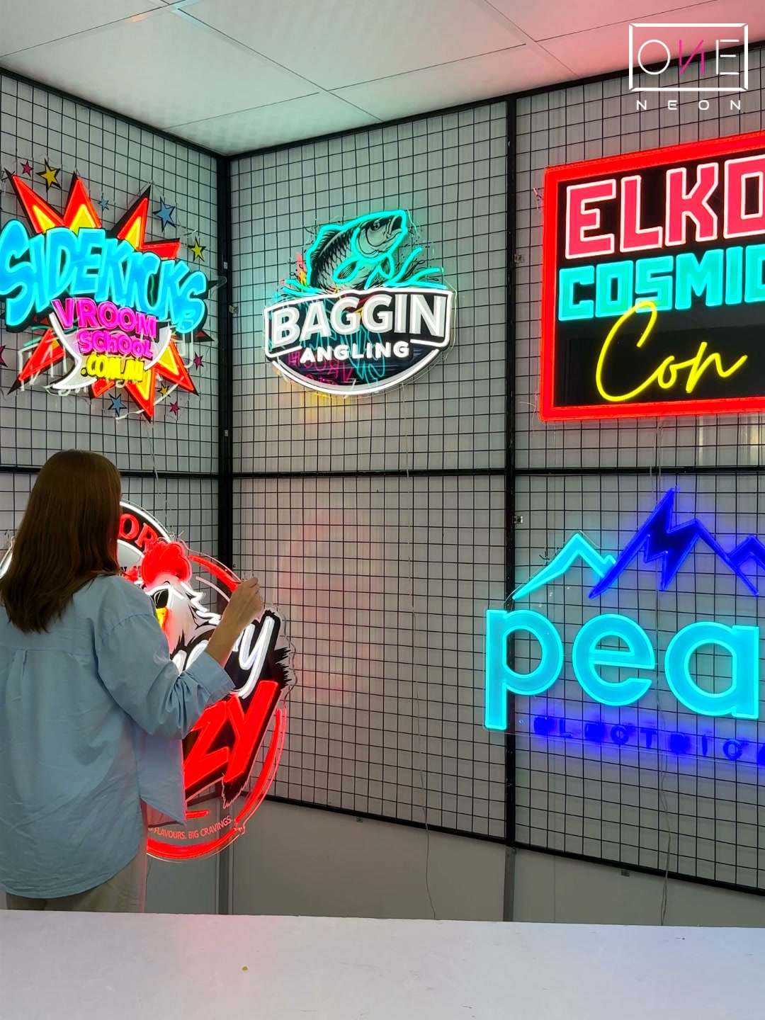 ONE NEON SIGN UK Facebook ad: Free Custom Design