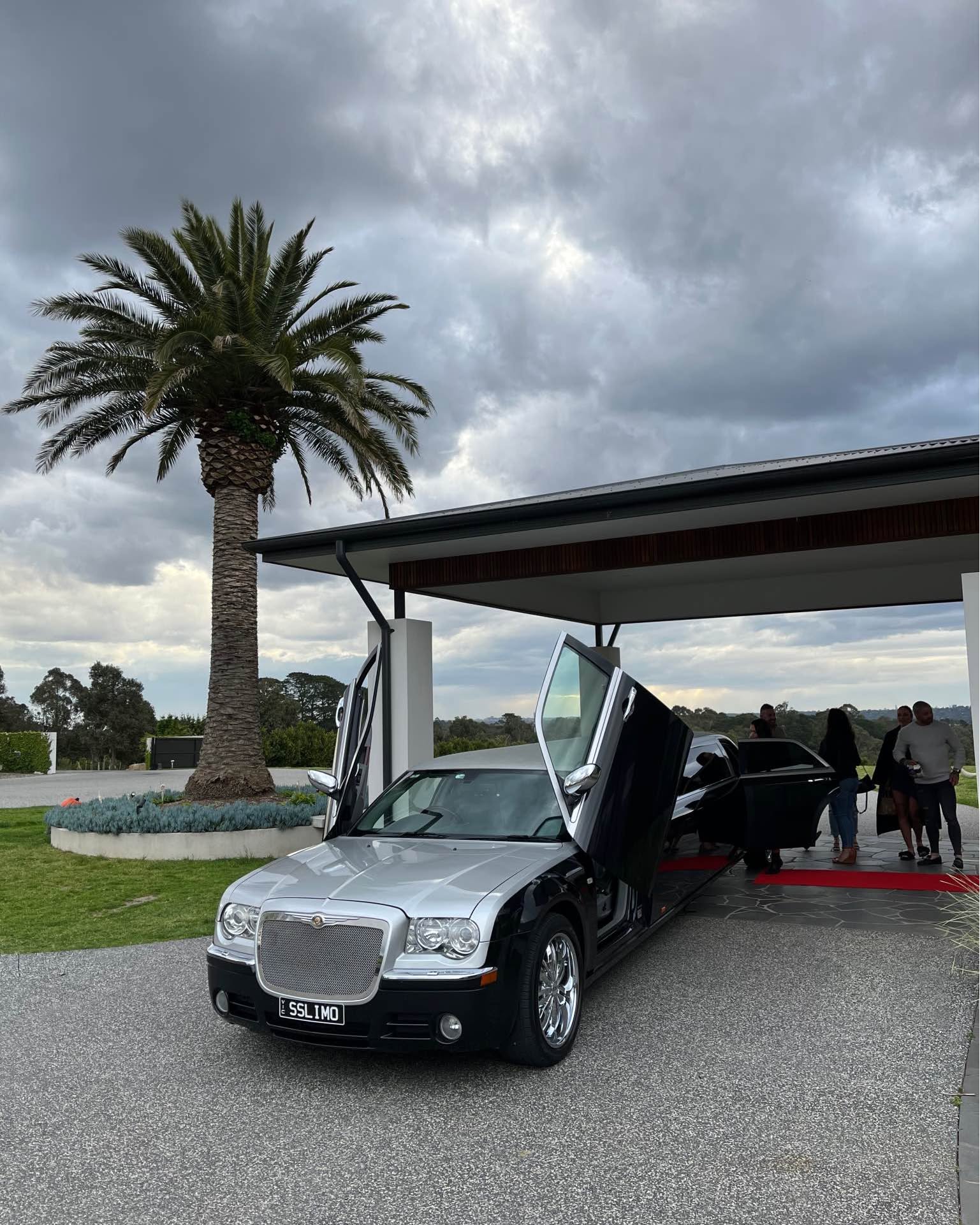 Dave Boss Facebook ad: Limo limousine