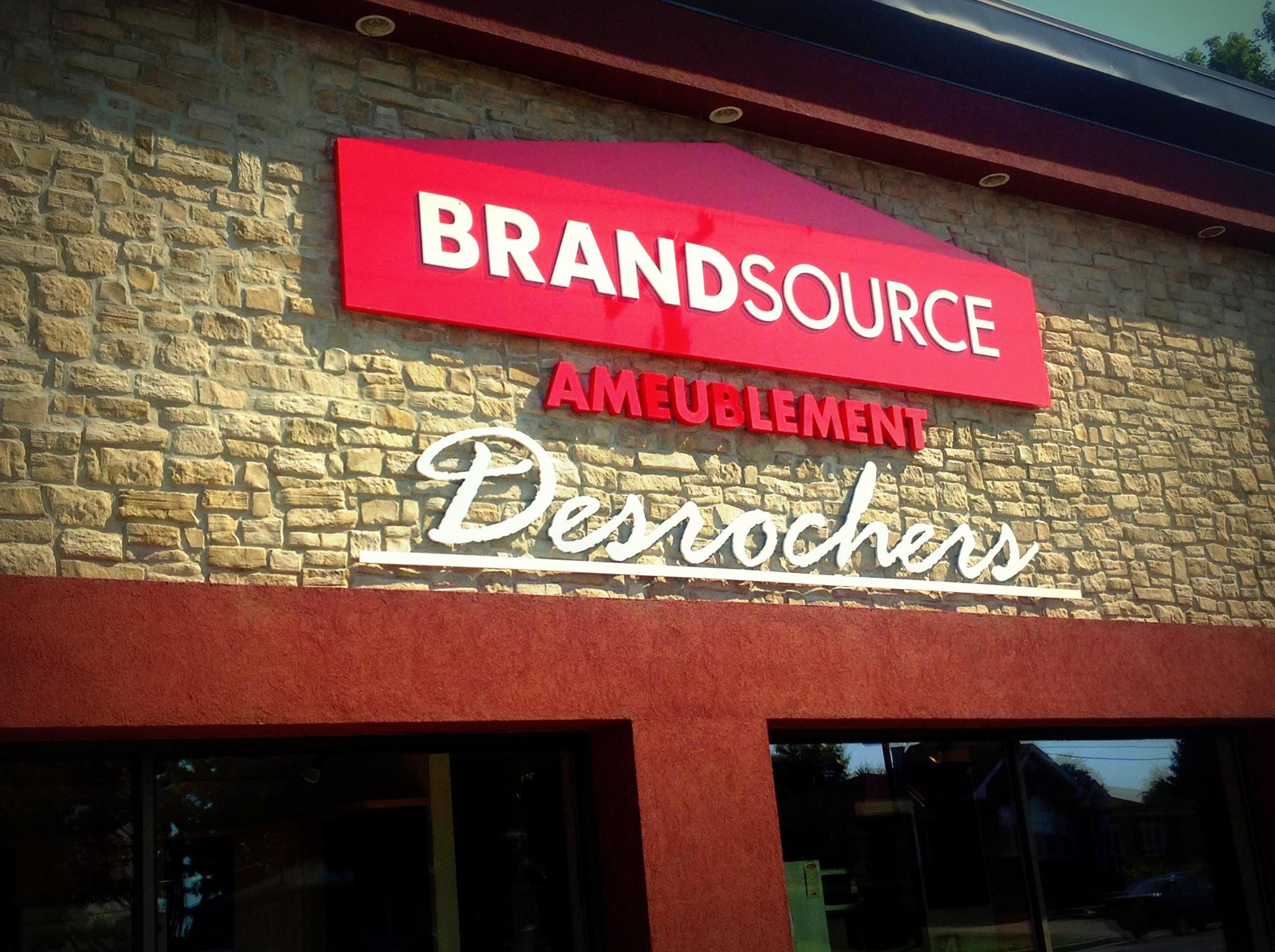 Ameublement BrandSource Desrochers Facebook ad: Meubles québécois et canadiens.