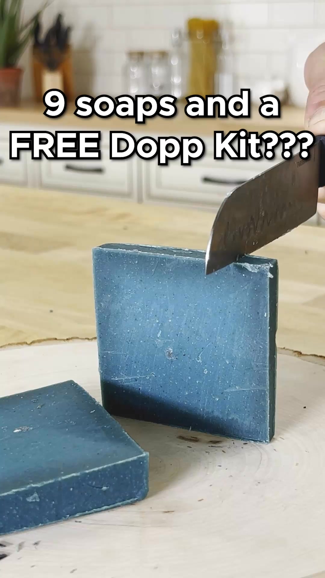 Dr. Squatch Facebook ad: FREE TOILETRY BAG + 39% OFF
