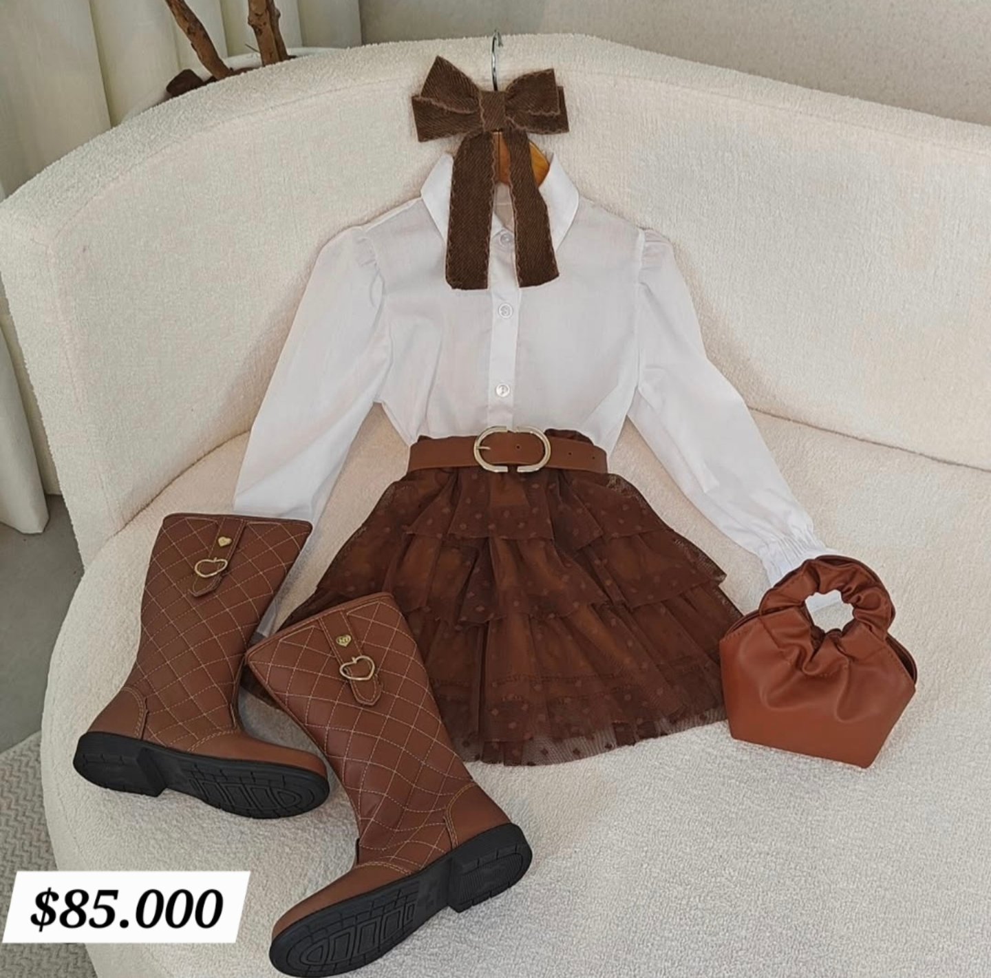 Sweet moments Facebook ad: Chatea con nosotros