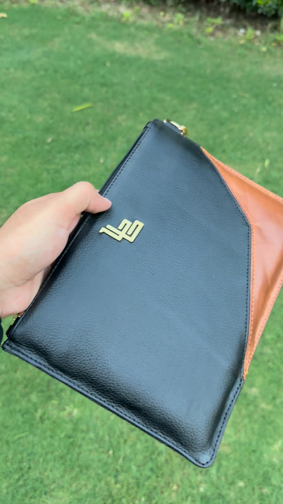 LeatherLush.com Facebook ad: Redefine Your Style, 100% Original Leather