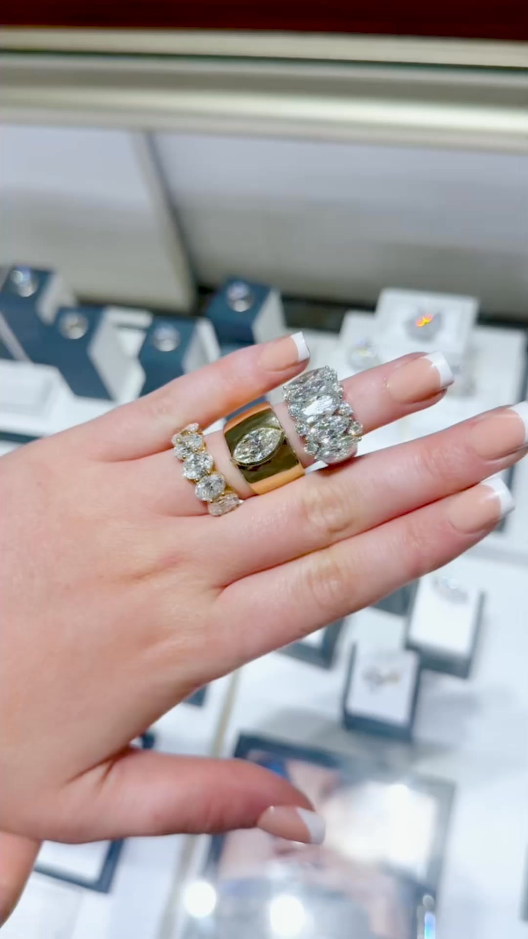 Helzberg Facebook ad: Luxe Bridal Jewelry