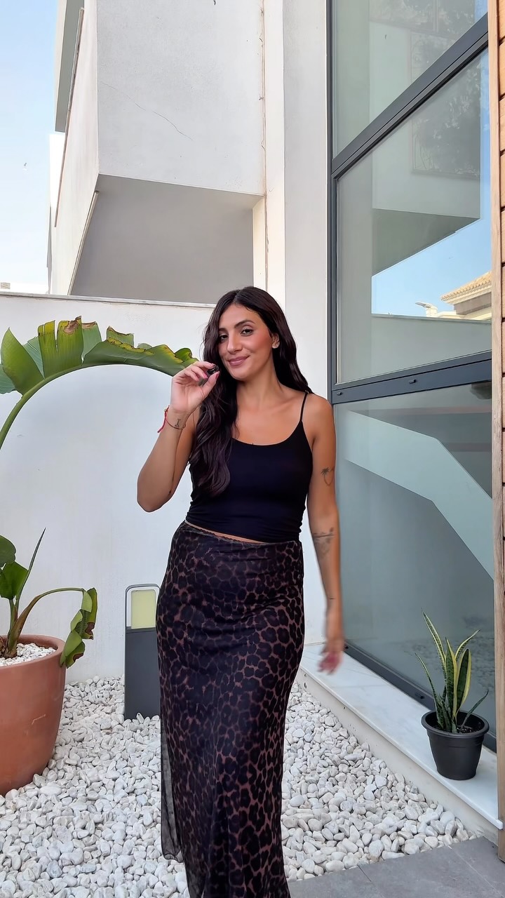 MasQguapas Modas Facebook ad: Look de hoy con falda animal print