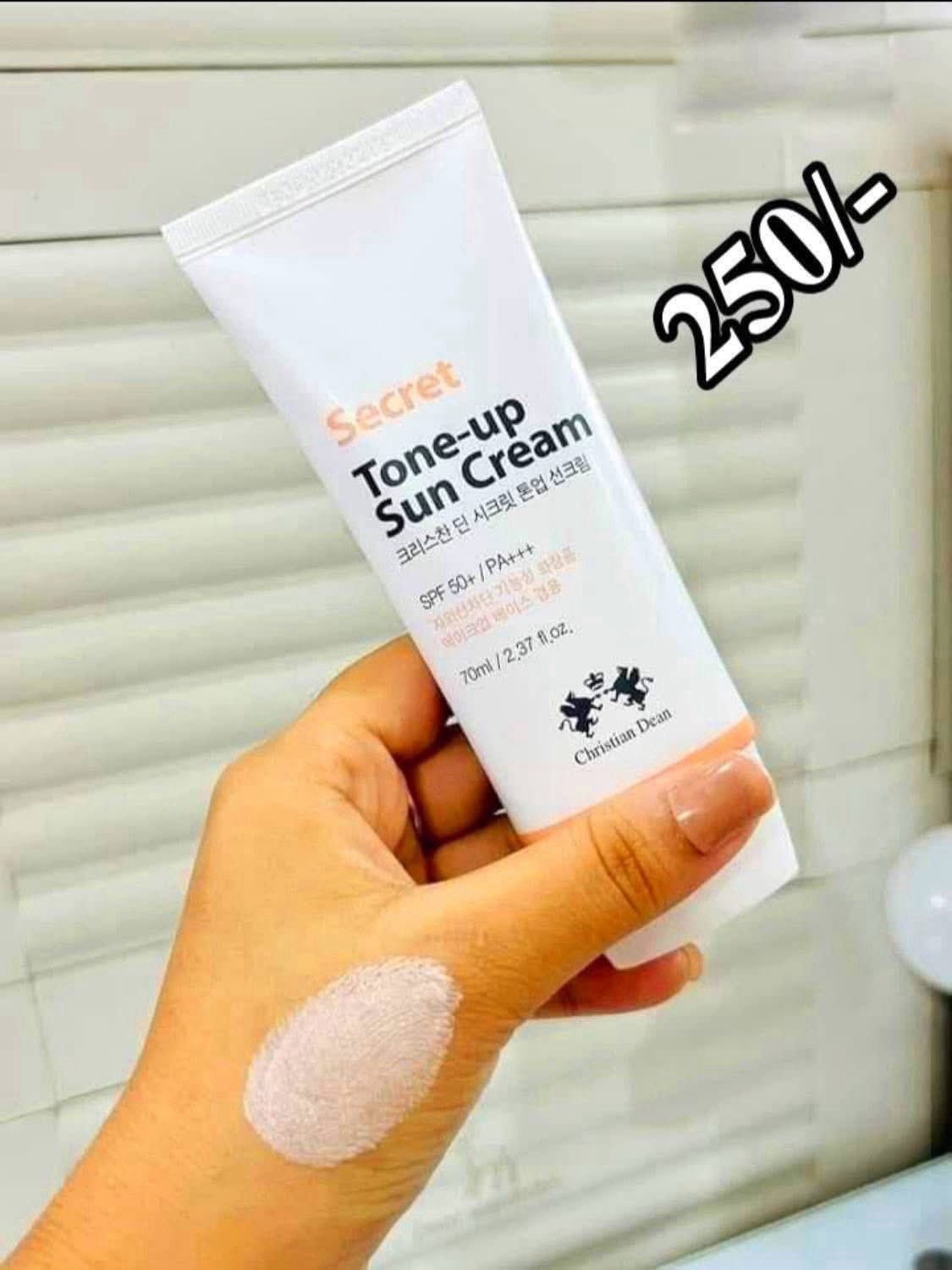 Unique Cosmetics Facebook ad