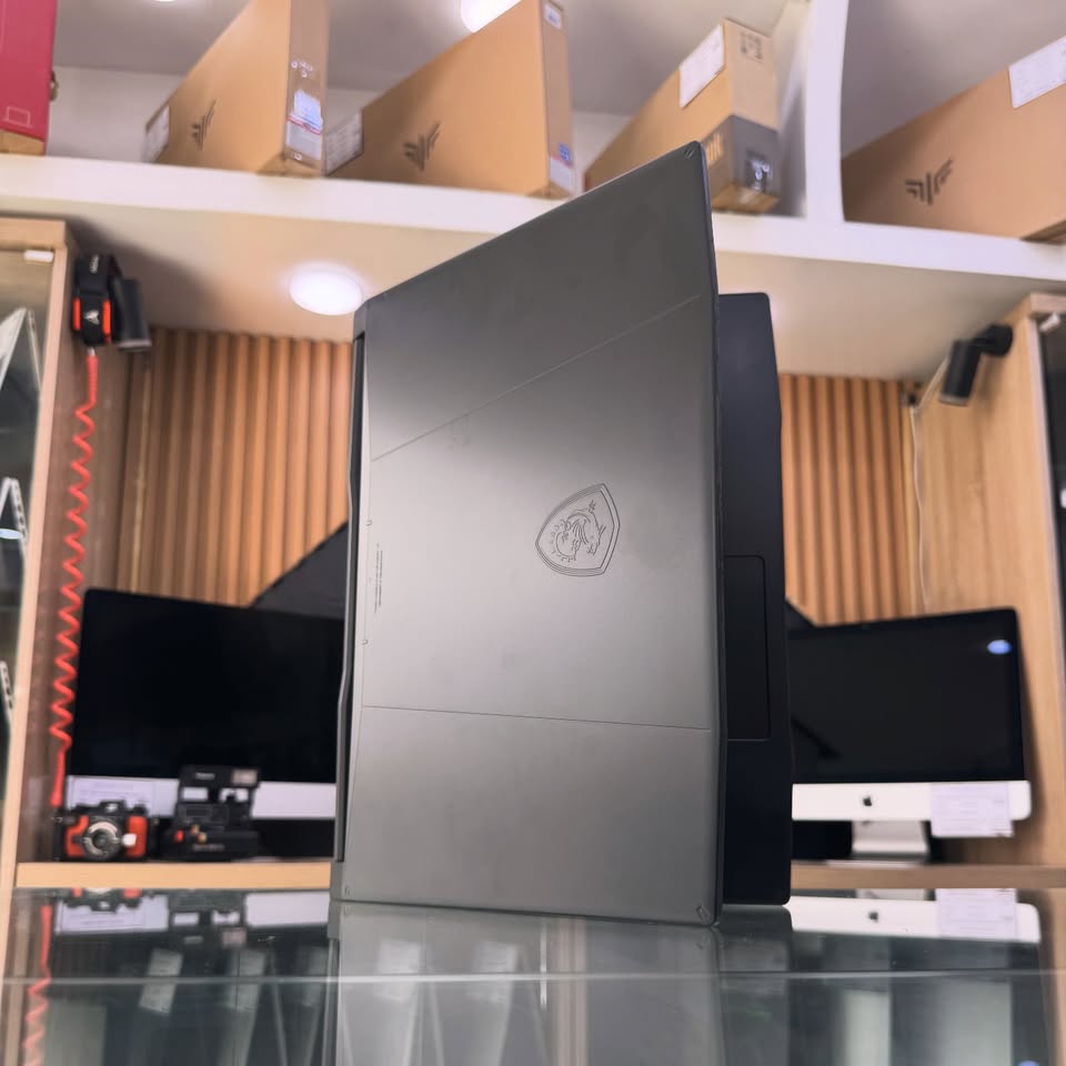 Eternel store Facebook ad: MSI KATANA 15 AI