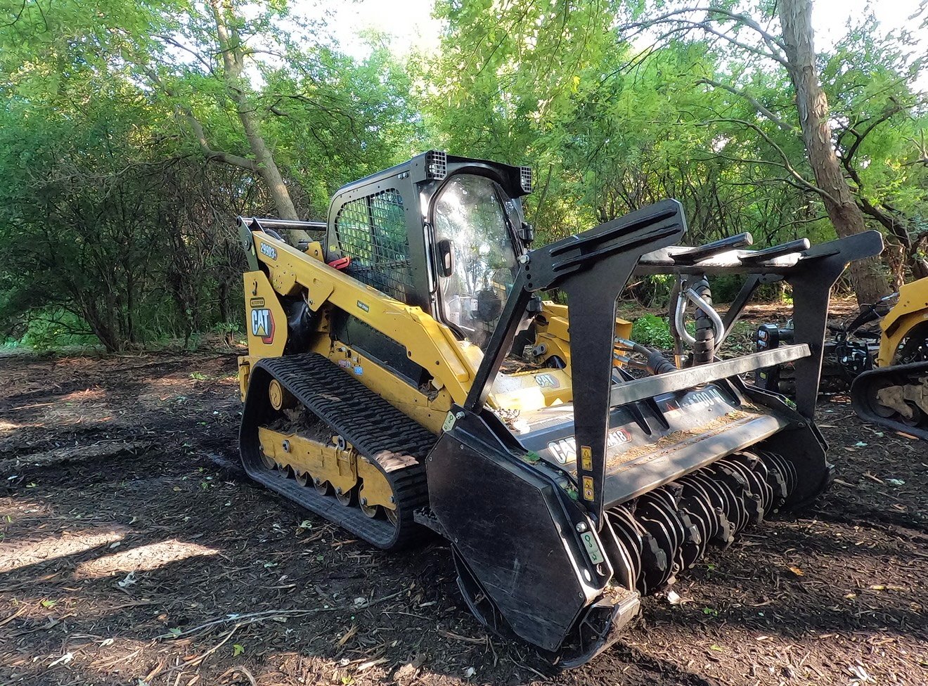 Robert Janev Facebook ad: CATERPILLAR 299D High Flow with Mulcher head