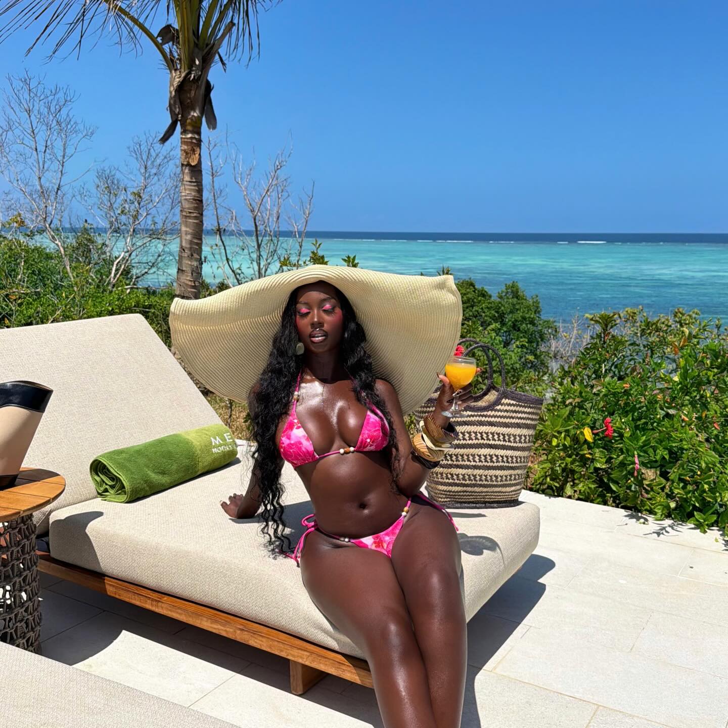 Fashion Nova Facebook ad