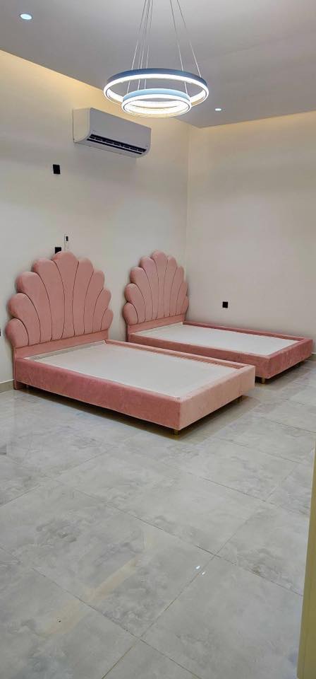 Furniture world 2024 Facebook ad: توصيل مجاني | عروض رمضان الخاصة