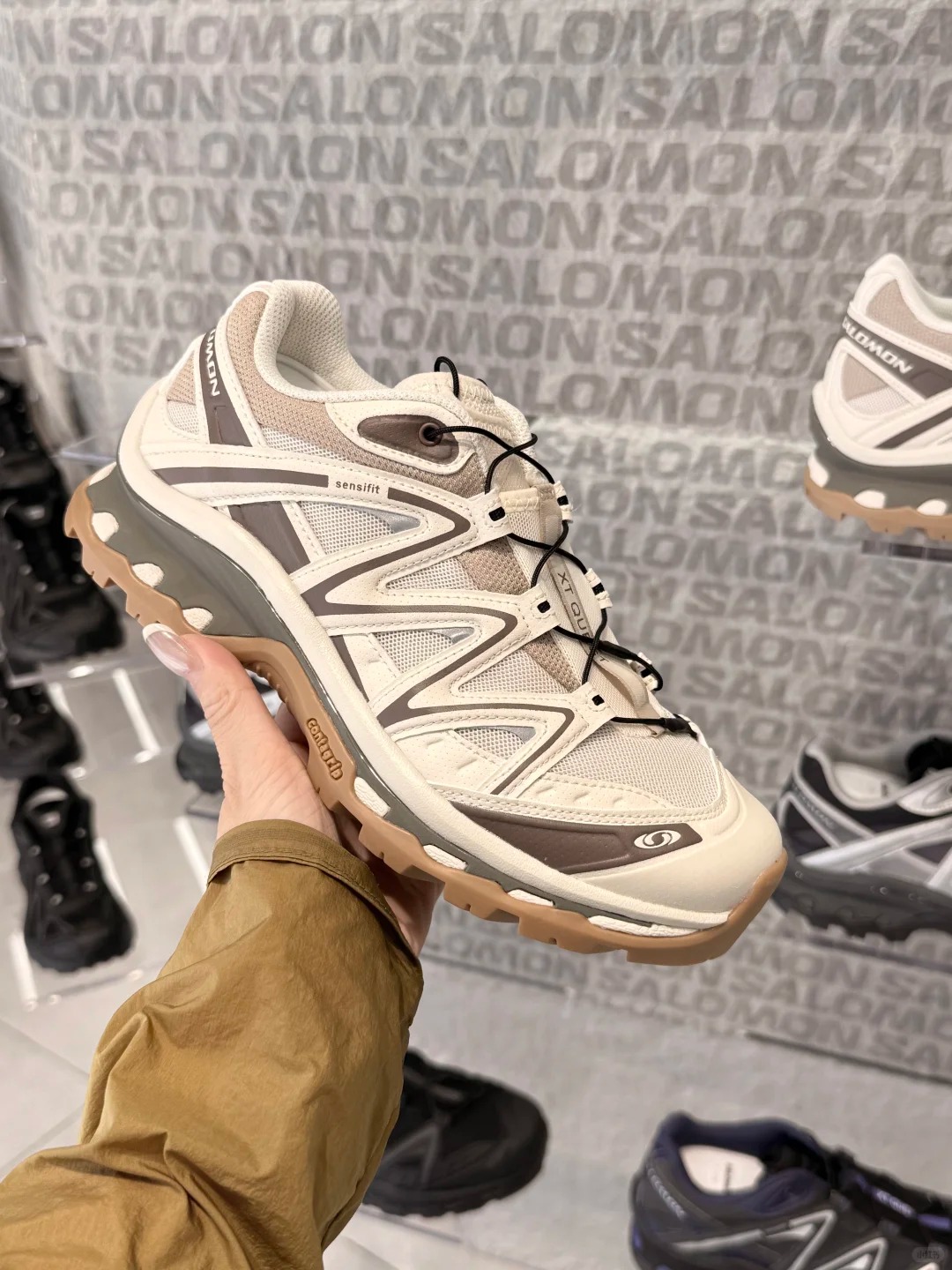Salomon-fans Facebook ad: Salomon Sneaker: Zeitlich begrenzter Sale