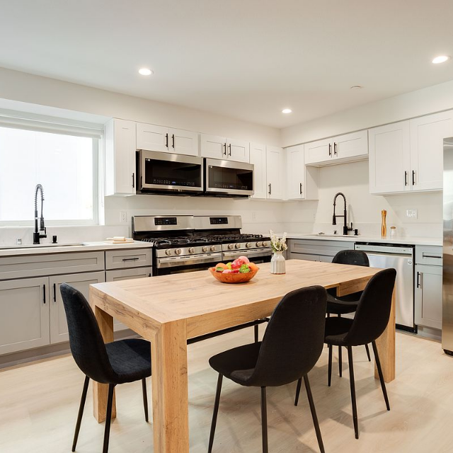 Zillow Apartments for Rent Facebook ad