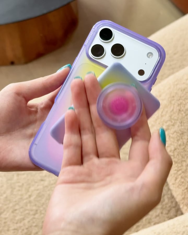 PopSockets Facebook ad: Free, Fast, & Reliable Shipping